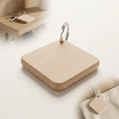 Immagine prodotto di PORTACHIAVI con ciondolo in LEGNO, quadrato, FAGGIO, 4,5 cm, per chiavi, da incidere, regalo