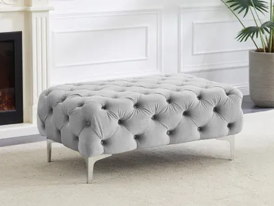 Produktbild von Chesterfield-Hocker - Samt - Hellgrau - EDWINA