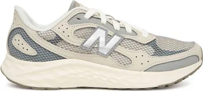 Imagen del producto de Zapatillas New Balance modelo WARISTM4, color gris, talla 38
