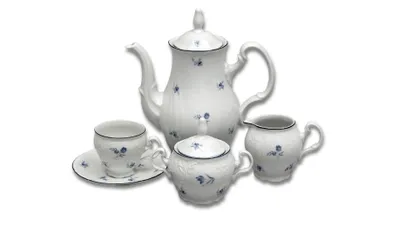 Zdjęcie produktu dla Porcelana Karlovy Vary, zestaw kawowy Thun Bernadotte, niebieskie róże, 15 szt