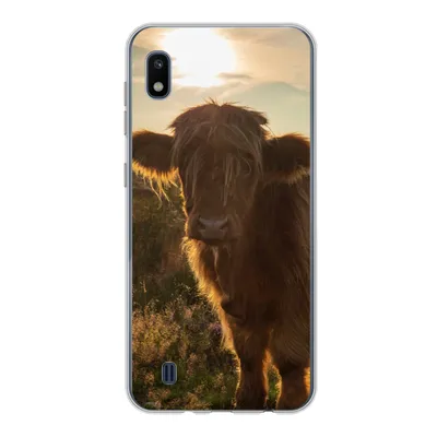 Produktbild von MuchoWow® Handyhülle Schutzhülle Hülle für Samsung Galaxy A10 Schottischer Highlander - Sonnenuntergang - Gras Silikon Softcase Handy Hülle - Schutzhülle