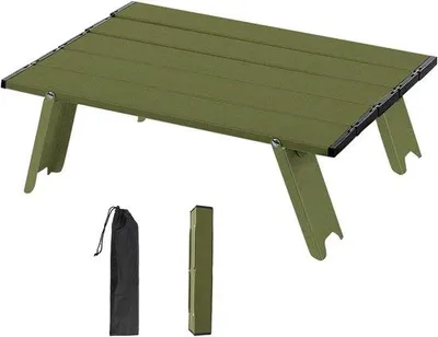 Produktbild von Kleiner, zusammenklappbarer Campingtisch aus Aluminium, tragbar und kompakt, Maße: 39,5 x 28 x 12,5 cm. Ideal für Picknick, Strand, Wanderungen und andere Aktivitäten im Freien