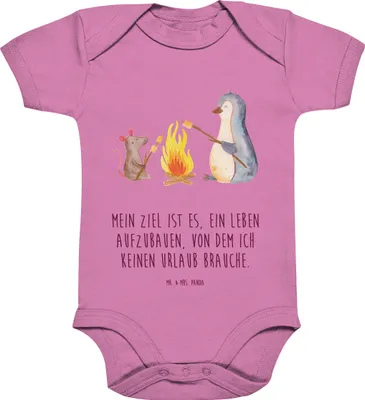 Produktbild von Mr. & Mrs. Panda Organic Babybody Pinguin Lagerfeuer 1. - 3. Monat - Bubble Gum Pink - Geschenk, Maus, Strampler Baby, Arbeit, overall, Job, babykleidung body