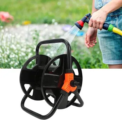Produktbild von Gartenwasserhose mit Armwickelhalter und Seilrollenlager.