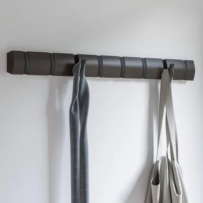 Produktbild von Umbra Flip Garderobenleiste 8 Haken Kleiderhaken Wandhaken black walnut 318858-048