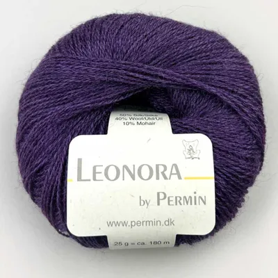 Image de Leonora by Permin – Fil raffiné en soie, laine et mohair (26 aubergine)