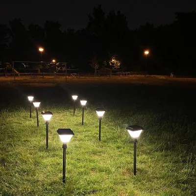 Image de Spot à Piquer Solaire Crépusculaire IP65 2W - Blanc Chaud 2300K - 3500K