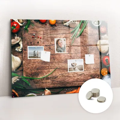 Immagine prodotto di Lavagna magnetica da parete, con superficie in vetro e bordo curvo. Include 5 magneti. Dimensioni: 100x70 cm. Ideale per la cucina