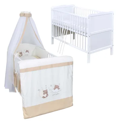Produktbild von Baby-Delux Babybett Kinderbett Max 120×60 Weiß mit Matratze, Beißschienen 10-tlg. Bettwäsche Set Traumland Beige