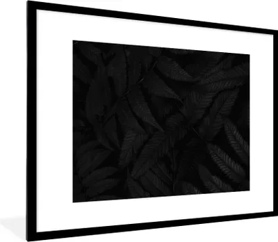 Produktbild von MuchoWow® Gerahmtes Poster Blätter - Schwarz - Weiß - Pflanzen - Botanisch 80x60 cm - Poster mit Schwarzem Bilderrahmen Wandposter Rahmen Foto Bilder - Schlafzimmer-Dekorationen - Fotoposter
