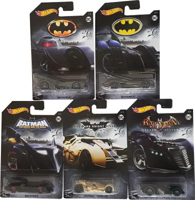 Produktbild von Hot Wheels Batman Batmobile 5 verschiedene Fahrzeuge im Set FKF36