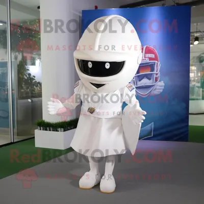 Produktbild von Weißer REDBROKOLY Maskottchen Kostüm mit American-Football-Helm gekleidet in einen Faltenrock und Einstecktücher