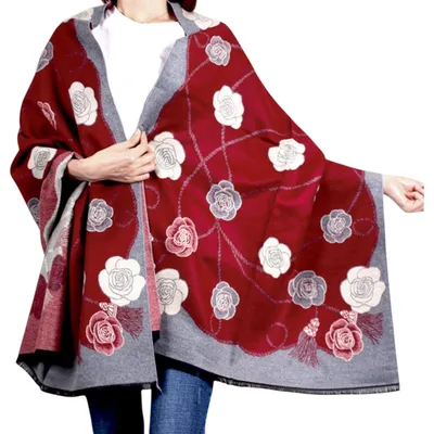 Produktbild von Pashmina Schal mit Rosenmuster für Herbst und Winter