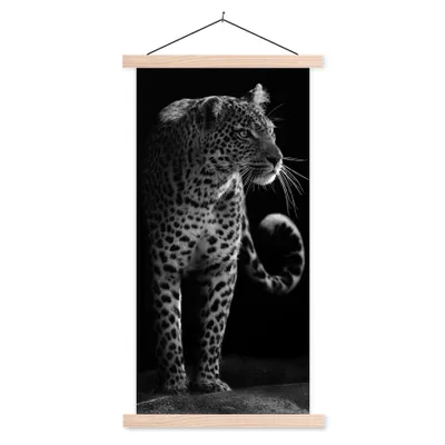 Produktbild von MuchoWow® Textilposter Wildtiere - Leopard - Natur - Schwarz - Weiß 40x80 cm mit holzfarbenen Rahmen - Wohnzimmer