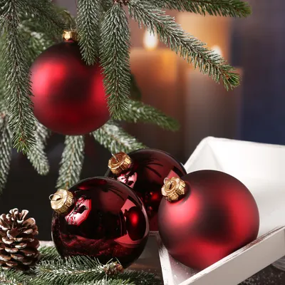 Produktbild von Christbaumkugeln - Weihnachtsbaumkugeln - bruchfest - D: 10cm - glänzend/matt - weinrot - 4er Set