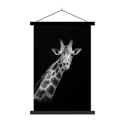 Produktbild von MuchoWow® Textilposter Giraffe - Wildtiere - Schwarz - Weiß - Porträt 40x60 cm mit schwarzem Rahmen - Wanddekorationen