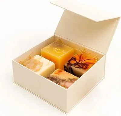 Image de Coffret cadeau magnétique 200 x 130 x 60 mm Ivoire