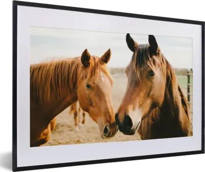 Produktbild von MuchoWow® Gerahmtes Poster Pferd - Strand - Tiere 60x40 cm - Poster mit Schwarzem Bilderrahmen Wandposter Rahmen Foto Bilder - Schlafzimmer - Plakat in Rahmen - Drucken