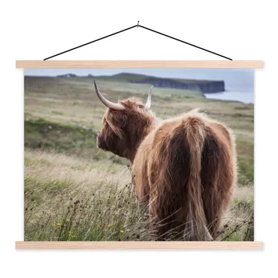 Produktbild von MuchoWow® Textilposter Schottische Highlander - Natur - Meer 60x45 cm mit holzfarbenen Rahmen - Bild