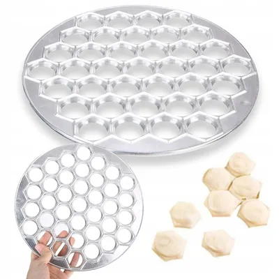 Produktbild von Forma do Pierogów i Klusek 37 Sztuk Metalowa Pierogarka Kluskarka Wykrawacz do Ciasta 2w1 – Szybkie i Idealne Domowe Dania dla Całej Rodziny