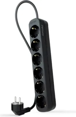 Imagen del producto de Nanocable Regleta de Enchufes 6 Tomas 1.4 m