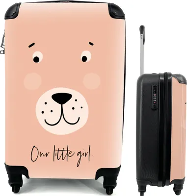 Produktbild von MuchoWow® MuchoWow® Koffer Handgepäck Trolley Rollkoffer Kleine Reisekoffer mit 4 Rollen - Zitate - Baby - Sprichwörter - Unser kleines Mädchen - Kinder - Kinder - Mädchen - Cabin Size < 55x40x23 cm &