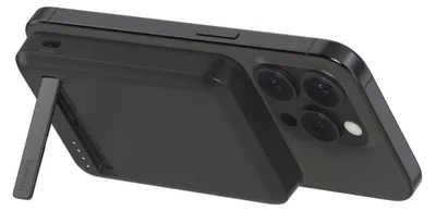 Produktbild von Belkin BoostCharge Pro - Induktive Power Bank - magnetisch mit Qi2 - 5000 mAh - 15 Watt - Fast Charge (USB-C)