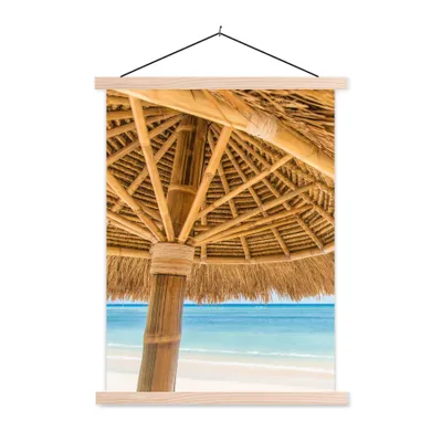 Produktbild von MuchoWow® Textilposter Sonnenschirm - Strand - Meer - Tropisch 120x160 cm mit holzfarbenen Rahmen - Plakatkarton