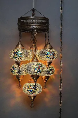 Image de Suspension turque à 7 flammes en verre mosaïque multicolore – Plafonnier oriental avec 7 boules en verre colorées