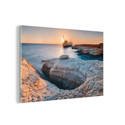 Obrázek produktu pro MuchoWow® Obrazy na skle - Nástěnné obrazy - Fotografie na skle Opuštěný zaoceánský parník Edro lll při západu slunce na Kypru 60x40cm Nástěnná dekorace ze skla
