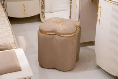 Obrázok produktu pre Béžový drevený textilný puf moderný Elegantné sedadlo a podnožka