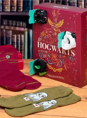 Produktbild von Paladone Countdown Kalender »Harry Potter - Socken Advent Kalender - 12 Türchen & 12 Paar Socken«