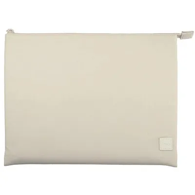 Imagen del producto de Funda impermeable Uniq Lyon para portátil de 14 pulgadas, color beige