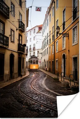Produktbild von MuchoWow® Poster Straßenbahn in Alfama Portugiesisch Lissabon 20x30 cm - Papierdruck