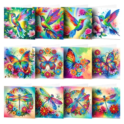Produktbild von Diamond Painting Karten Set – 12 Blumen, Schmetterlinge & Kolibris Grußkarten | 15 x 15 cm | Kreativgeschenk für Erwachsene | DIY Bastelset