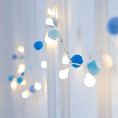 Produktbild von 2m Pompons Lichterkette Warmweiß Kugel Lichterketten Batteriebetrieben für Innen Geburtstag Hochzeit Weihnachten Party Kinderzimmer Dekoration, Blau