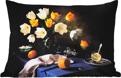 Produktbild von MuchoWow® Outdoor Kissen - Stillleben - Farben - Tisch - 50x30 cm - Wetterfest - Lounge Kissen - Sofa kissen - Wohnzimmer Dekoration