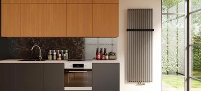Produktbild von Designheizkörper Isan Octava 1800/318 CENTER WHITE DOCT18000318SM01