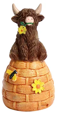 Produktbild von Gartenfigur eines Hochlandrindes aus Kunstharz: Hochlandrind auf Pilz/Schnecke/Frosch – Statue für Terrasse, Balkon, Rasen und Garten