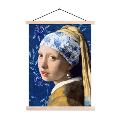 Produktbild von MuchoWow® Textilposter Mädchen mit Perlenohrring - Delfter Blau - Vermeer - Blumen - Gemälde - Alte Meister 120x160 cm mit holzfarbenen Rahmen - Plakatkarton