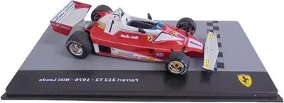 Obrázok produktu pre Zberateľský model pretekárskeho vozidla Formule 1 z kovu, mierka 1:43, červený lak.