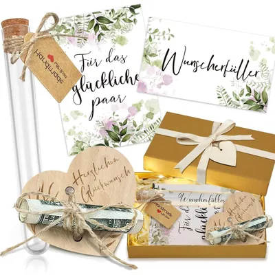 Productafbeelding van Geldcadeau voor een bruiloft, houten hart met lichtjes en een cadeauverpakking van raffiagras
