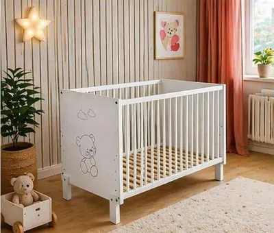 Produktbild von Baby Happy Bliss PAULA Babybett 120x60 cm – massives Buchenholz – 3 Höhen – EN 716 – Weiß mit Wolken