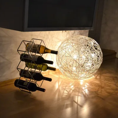 Produktbild von s.luce Mesh LED-Drahtkugel Innen & Außen Warmweiß Gartenkugel Kugellampe Aluminium Ø 30cm Rund