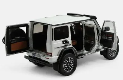 Productafbeelding van NZG 1:18 Mercedes-AMG G 63 4x4² "Standart" - opaalwit