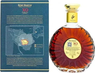 Produktbild von Rémy Martin XO Extra Old Cognac Product of France in Geschenkpackung | 40 % vol | 0,7 l