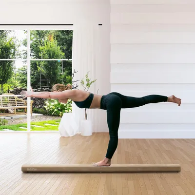 Immagine prodotto di Trave d'equilibrio 210 cm pieghevole per interni ed esterni, trave da ginnastica trave d'equilibrio fino a 120 kg, trave d'equilibrio stabile in marrone |