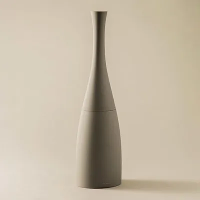Immagine prodotto di COSMIC SAKU Scopino minimalista in stile nordico realizzato in plastica e resina. Porta scopino per WC in colore pietra opaco
