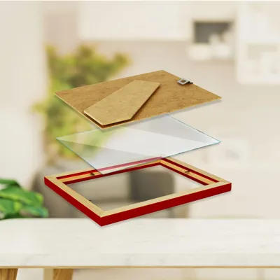 Obrázok produktu pre Sada 3 rámikov MG Design, červená farba, rozmery 15 x 20 cm – vyrobené z prírodného dreva s akrylovým sklom, vhodné na zavesenie aj na postavenie, pre fotografie, plagáty a puzzle