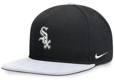 Produktbild von Nike Mlb Chicago White Sox Nb09 Dri-fit Pro Structured Square Bill Kappe Schwarz L-XL Schwarz L-XL